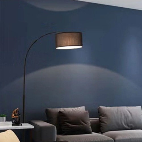 مصباح أرضي LED عمودي بتصميم كلاسيكي منحني